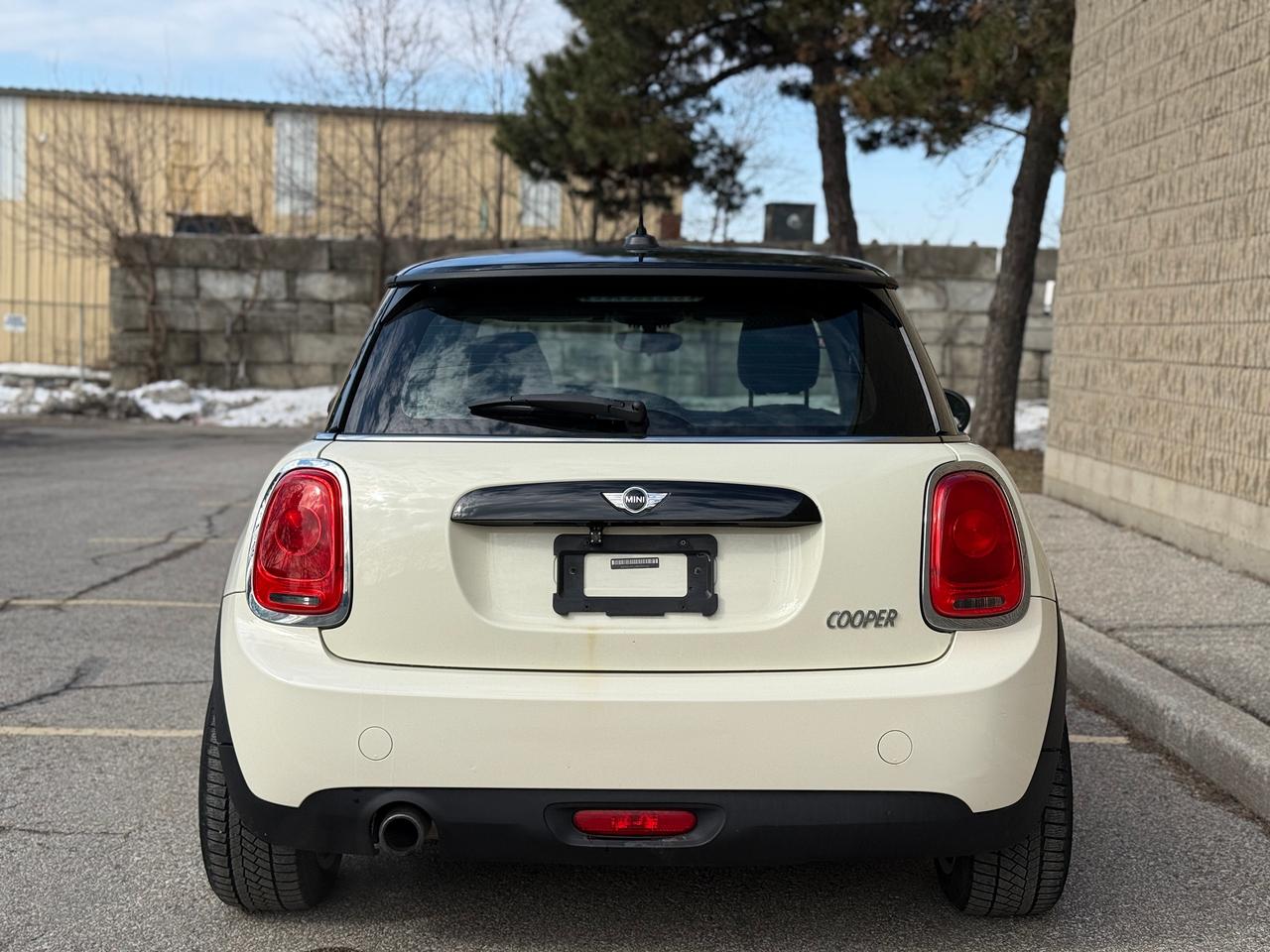 2016 MINI Cooper 3-Door Hatchback Photo