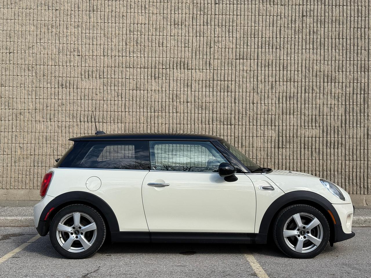 2016 MINI Cooper 3-Door Hatchback Photo