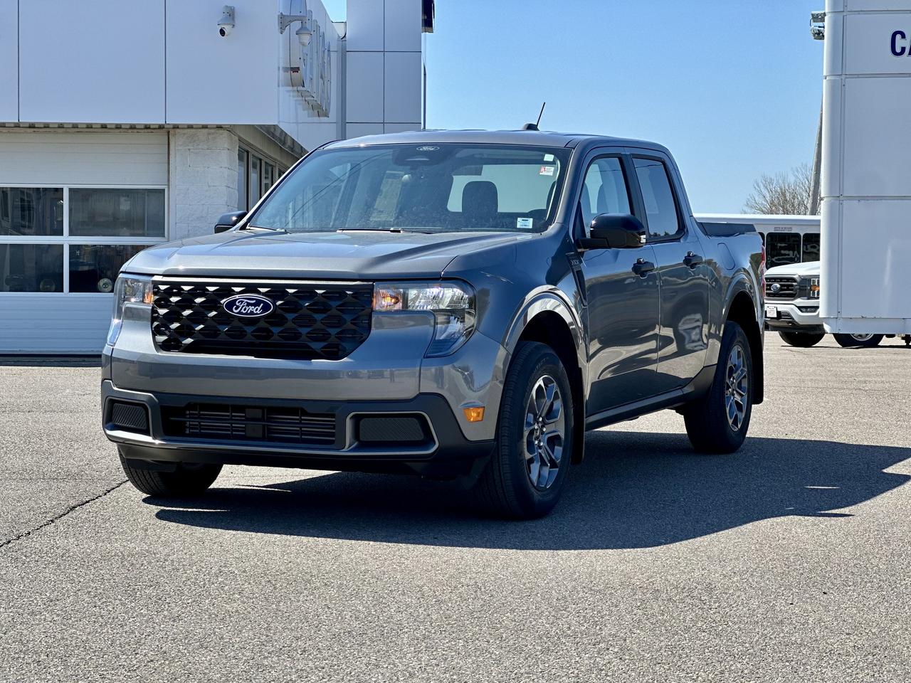 2026 Ford Maverick XLT AWD SuperCrew Photo2