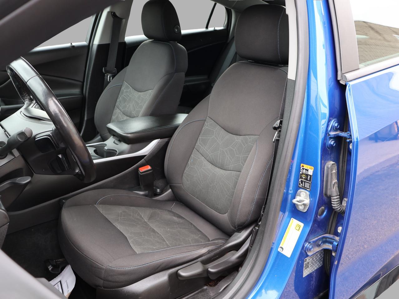 2018 Chevrolet Volt LT PLUG-IN CERTIFIED CAMERA BLUETOOTH HEATED SEATS CRUISE ALLOYS Photo