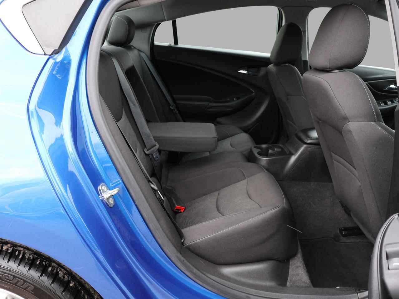 2018 Chevrolet Volt LT PLUG-IN CERTIFIED CAMERA BLUETOOTH HEATED SEATS CRUISE ALLOYS Photo