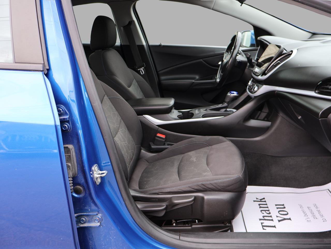 2018 Chevrolet Volt LT PLUG-IN CERTIFIED CAMERA BLUETOOTH HEATED SEATS CRUISE ALLOYS Photo