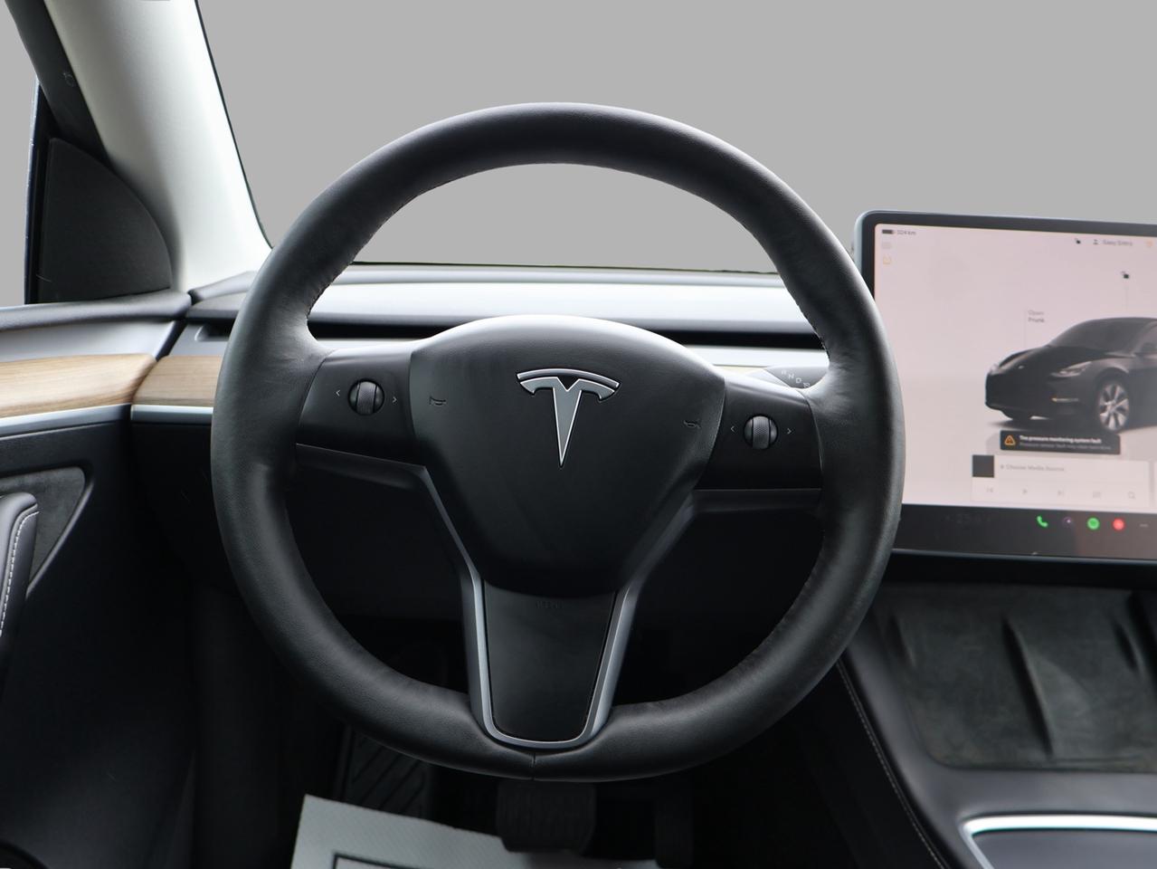 2023 Tesla Y LR CERTIFIED *1 OWNER*ACCIDENT FREE* CAMERA NAV BLUETOOTH LEATHER HEATED SEATS CRUISE ALLOYS Photo