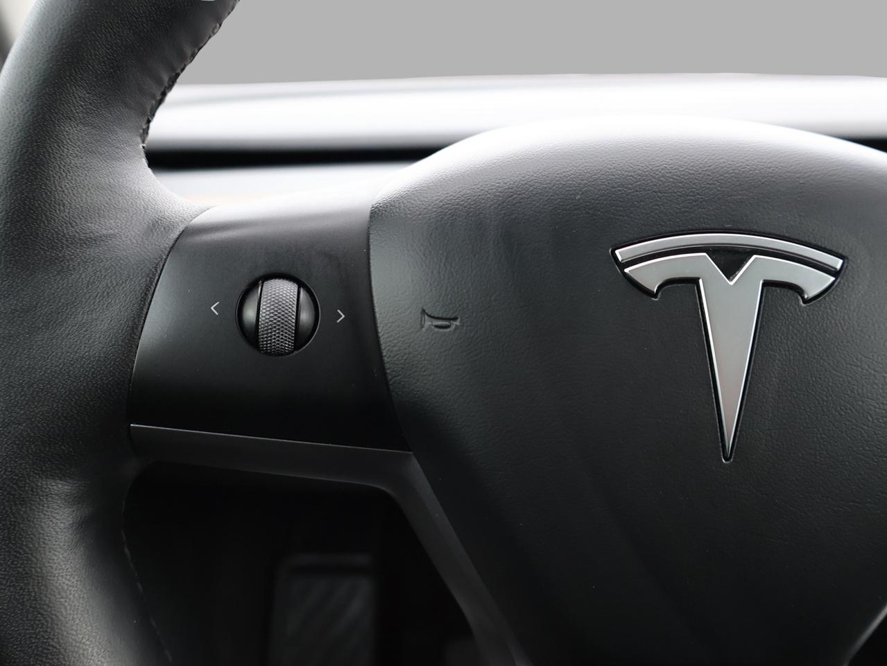 2023 Tesla Y LR CERTIFIED *1 OWNER*ACCIDENT FREE* CAMERA NAV BLUETOOTH LEATHER HEATED SEATS CRUISE ALLOYS Photo