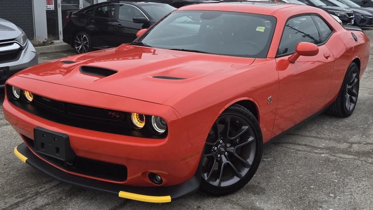 2023 Dodge Challenger R/T SCATPACK 392 / NO ACCIDENTS / LOW KMS / 6.4L Photo0