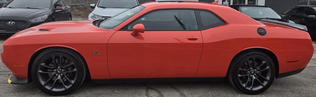 2023 Dodge Challenger R/T SCATPACK 392 / NO ACCIDENTS / LOW KMS / 6.4L Photo