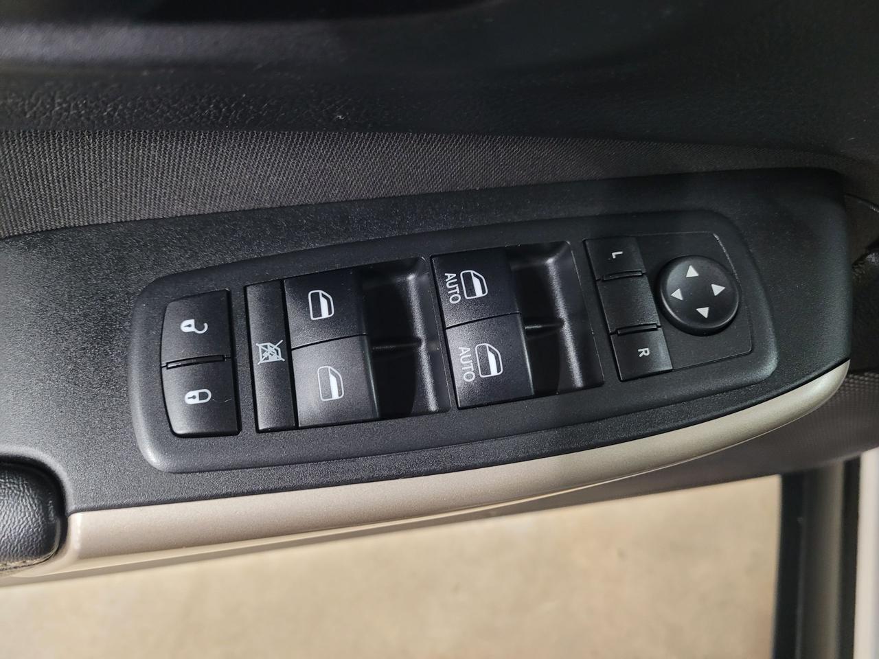 2018 Jeep Cherokee North Photo