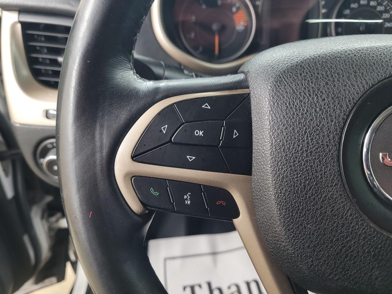 2018 Jeep Cherokee North Photo15