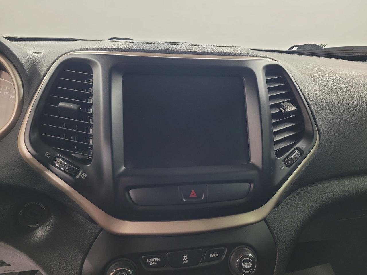 2018 Jeep Cherokee North Photo18