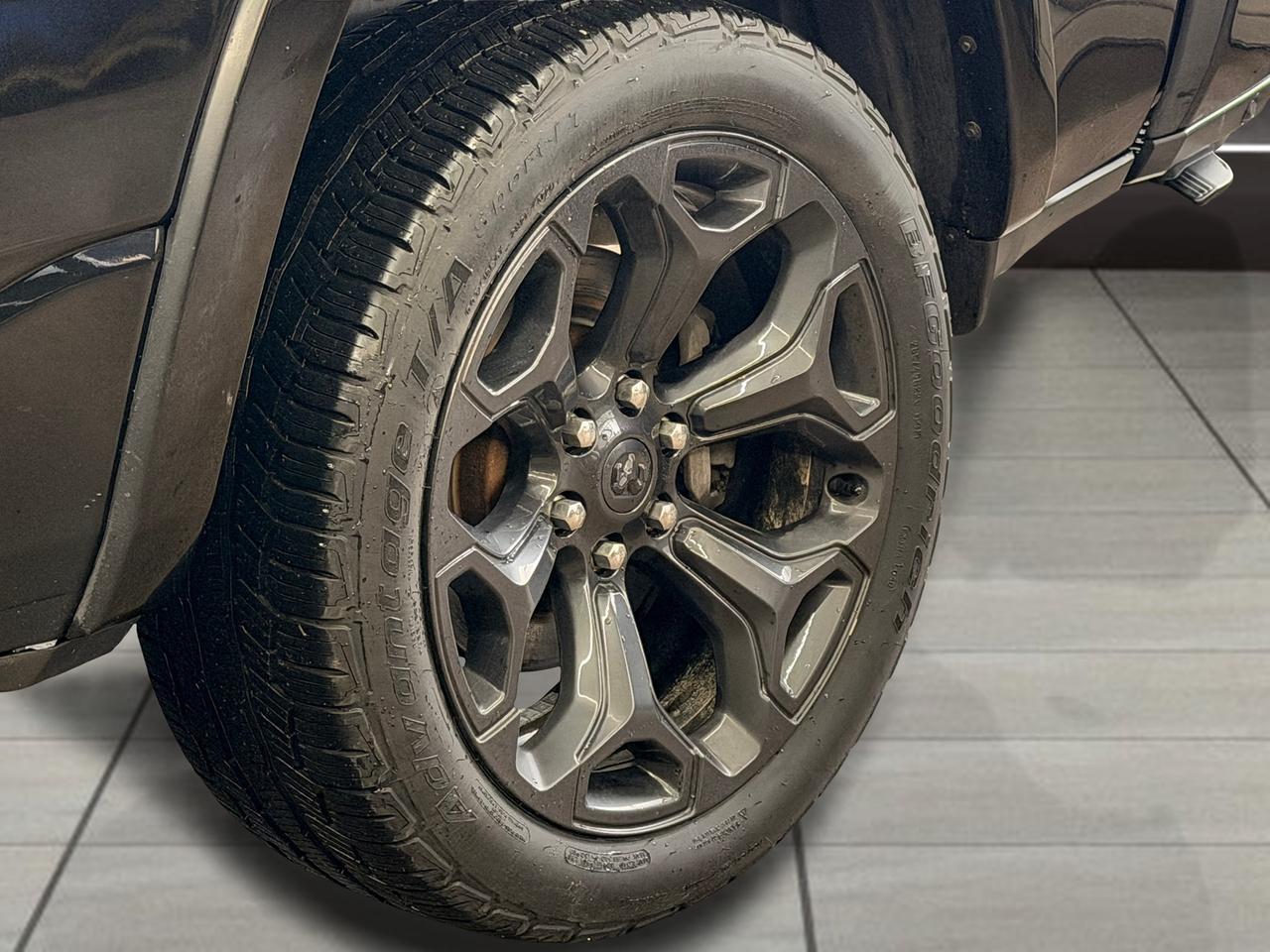 2020 RAM 1500 Limited+Appearance PKG+Safety Tec+Pano Roof+LOADED Photo