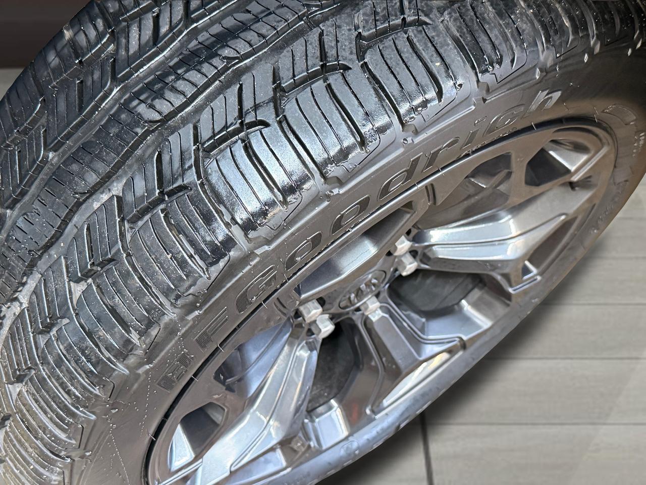 2020 RAM 1500 Limited+Appearance PKG+Safety Tec+Pano Roof+LOADED Photo6