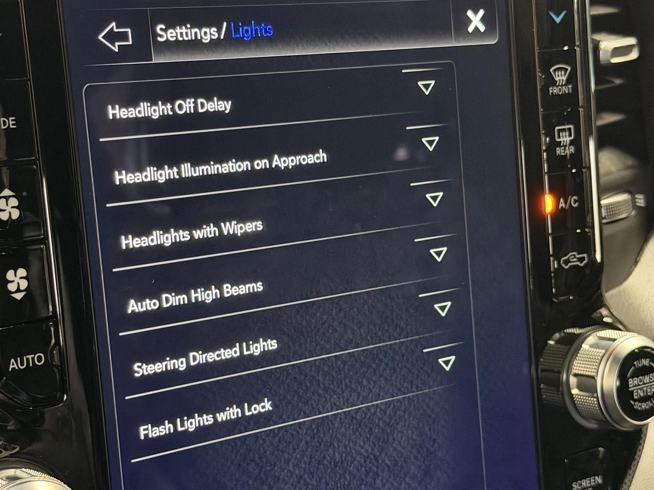 2020 RAM 1500 Limited+Appearance PKG+Safety Tec+Pano Roof+LOADED Photo122