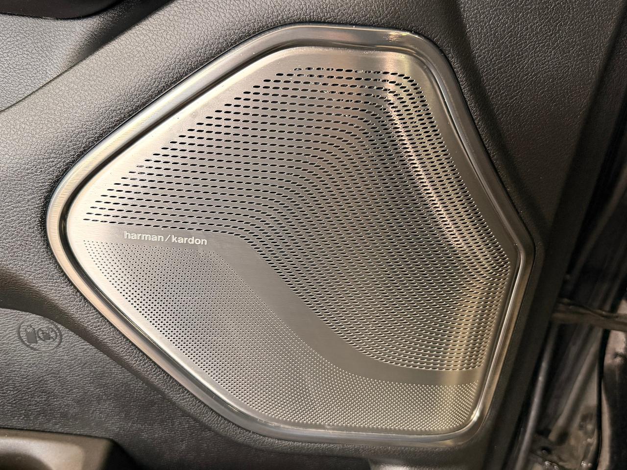 2020 RAM 1500 Limited+Appearance PKG+Safety Tec+Pano Roof+LOADED Photo4