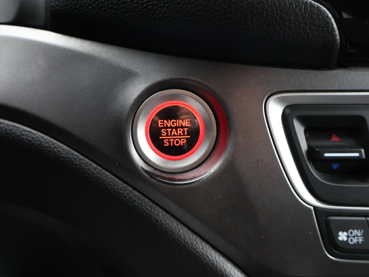 2019 Honda Ridgeline SPORT AWD CERTIFIED *ACCIDENT FREE*HONDA MAINTAIN* CAMERA NAV BLUETOOTH SUNROOF CRIUSE ALLOYS Photo