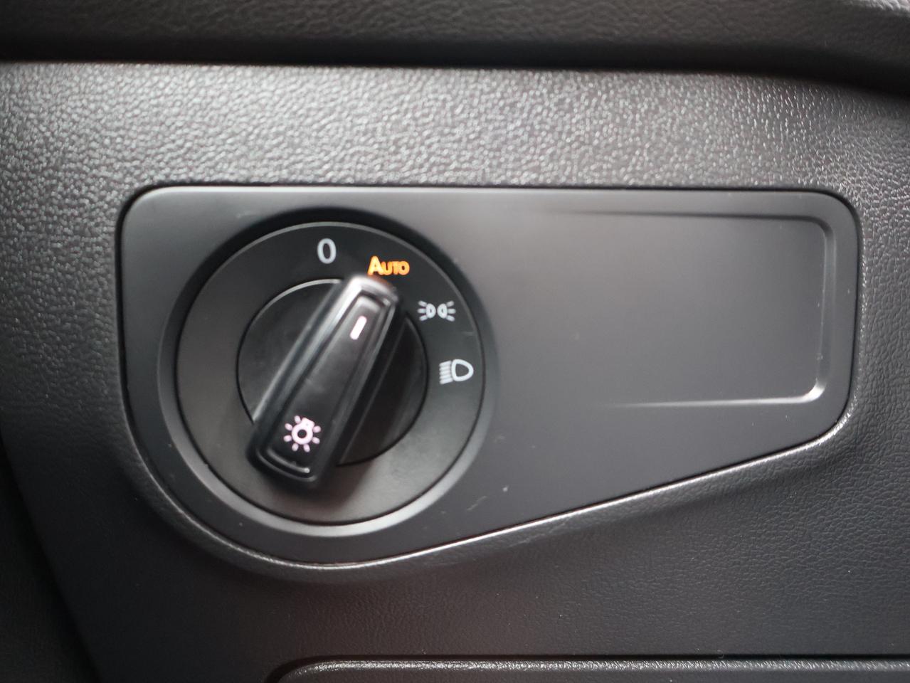 2020 Volkswagen Tiguan TRENDLINE AWD CERTIFIED *ACCIDENT FREE* CAMERA BLUETOOTH HEATED SEATS CRUISE ALLOYS Photo