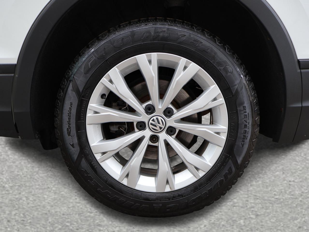 2020 Volkswagen Tiguan TRENDLINE AWD CERTIFIED *ACCIDENT FREE* CAMERA BLUETOOTH HEATED SEATS CRUISE ALLOYS Photo