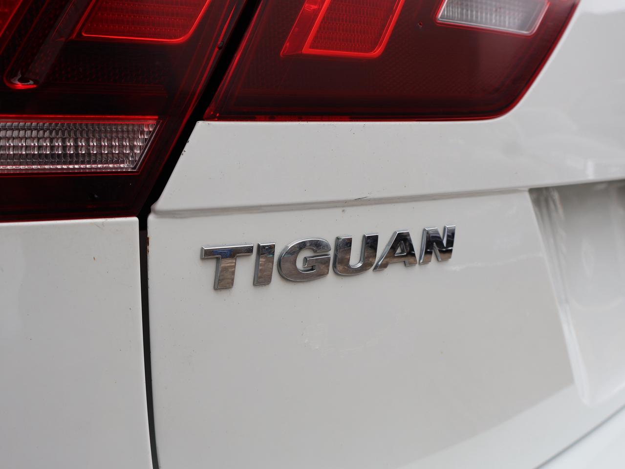 2020 Volkswagen Tiguan TRENDLINE AWD CERTIFIED *ACCIDENT FREE* CAMERA BLUETOOTH HEATED SEATS CRUISE ALLOYS Photo