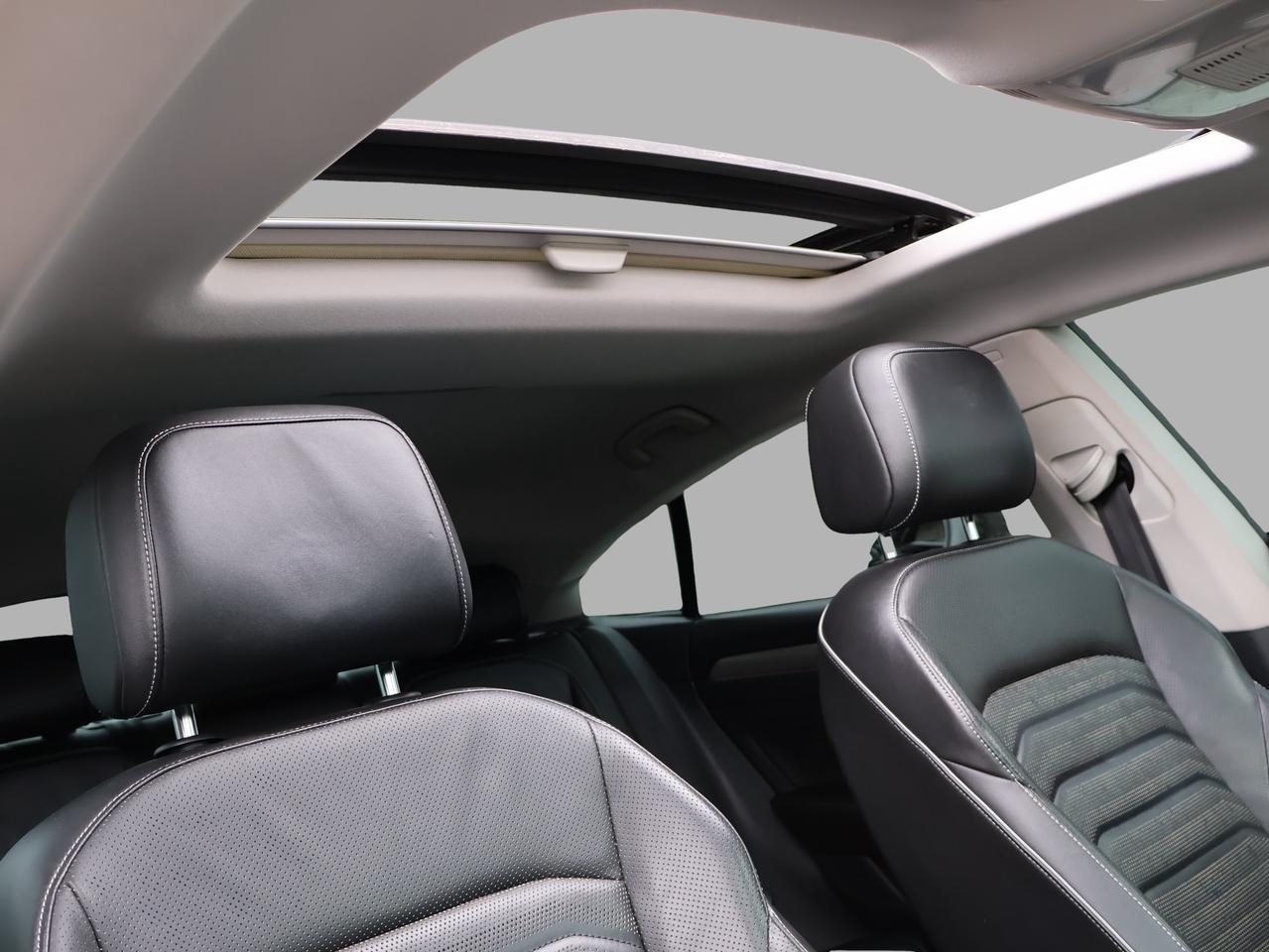 2019 Volkswagen Arteon SEL PREMIUM AWD CERTIFIED *ACCIDENT FREE*V.W MAINTAIN* CAMERA NAV BLUETOOTH LEATHER HEATED SEATS SUNROOF CRUISE ALLOYS Photo