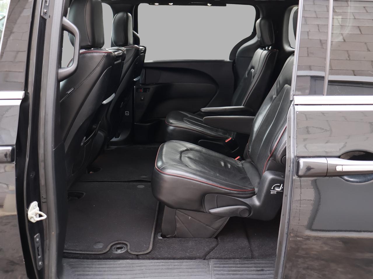 2020 Chrysler Pacifica LIMITED (35th ANNIVERSARY) CERTIFIED *1 OWNER* CAMERA NAV BLUETOOTH LEATHER HEATED SEATS PANO ROOF CRUISE ALLOYS ALLOYS Photo