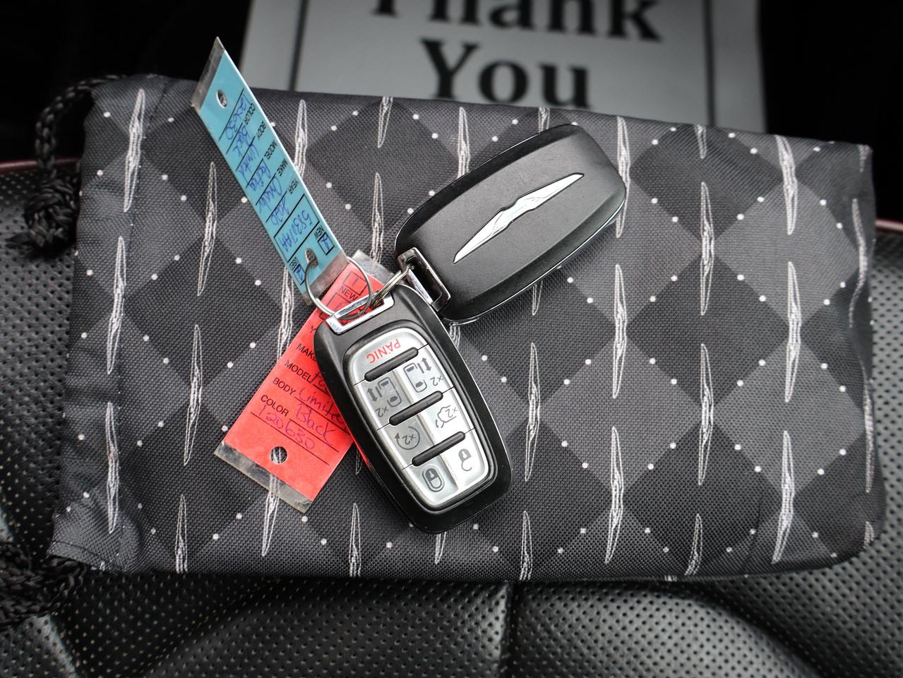 2020 Chrysler Pacifica LIMITED (35th ANNIVERSARY) CERTIFIED *1 OWNER* CAMERA NAV BLUETOOTH LEATHER HEATED SEATS PANO ROOF CRUISE ALLOYS ALLOYS Photo