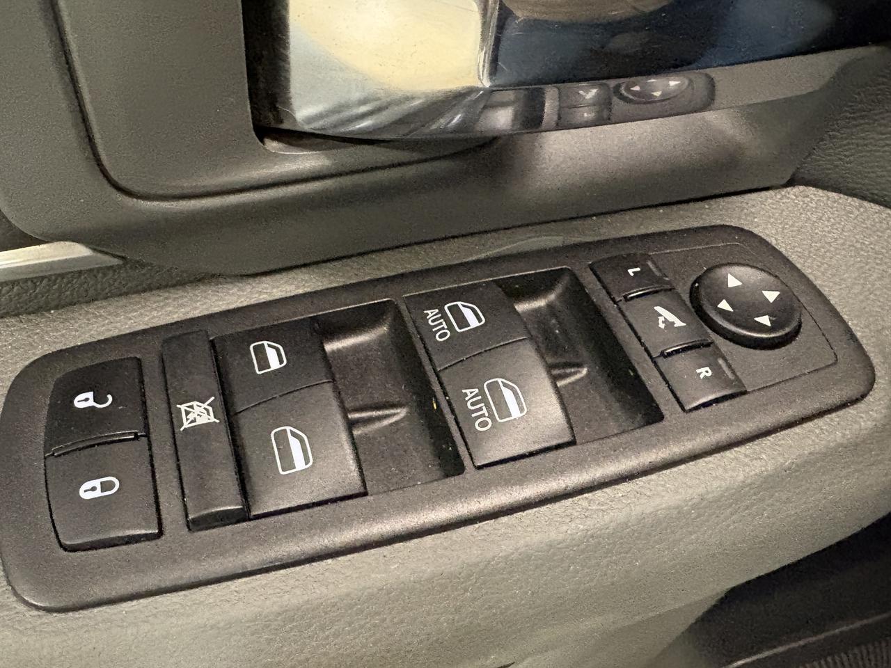 2017 RAM 2500 SLT Photo