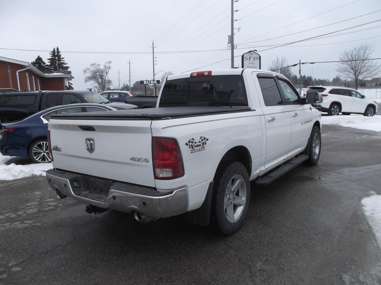 2012 Dodge Ram 1500 4X4 4 D00R SLT BIG HORN Photo4
