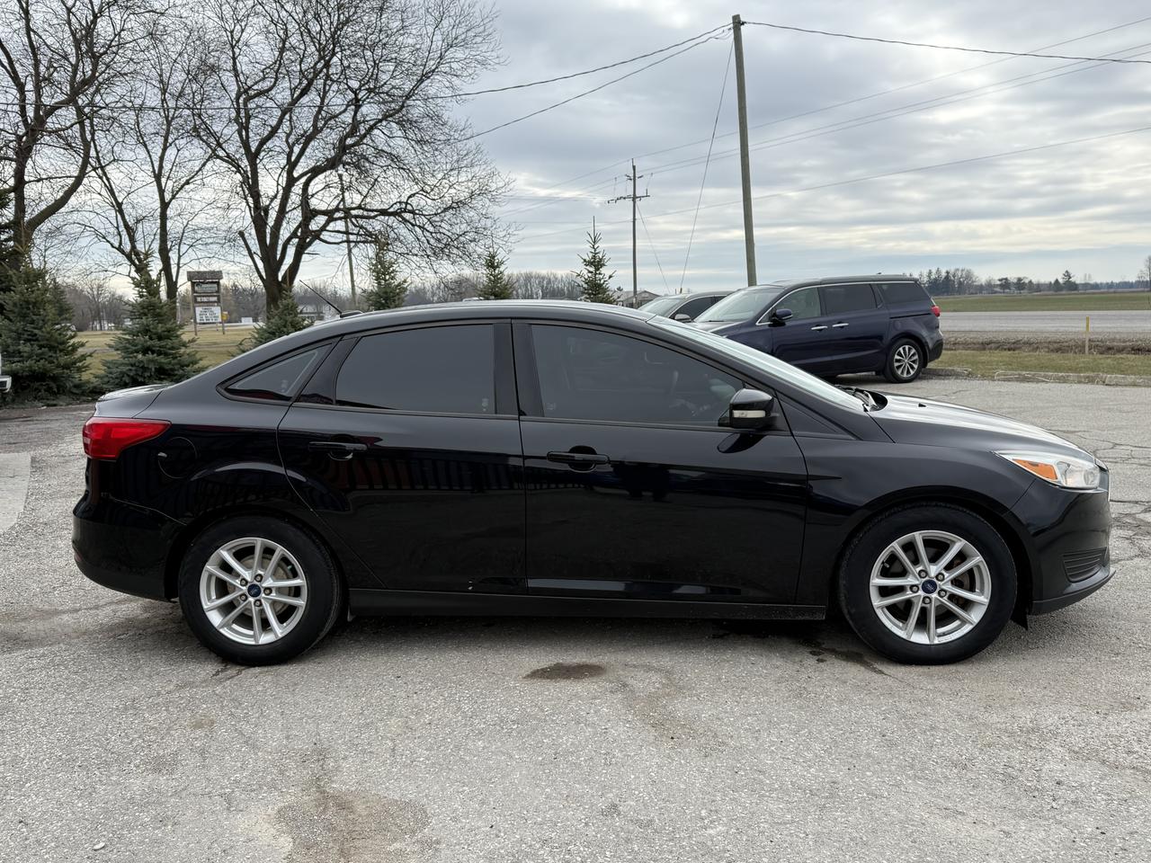 2017 Ford Focus SE | Backup Camera | Heated Seats | Bluetooth Photo