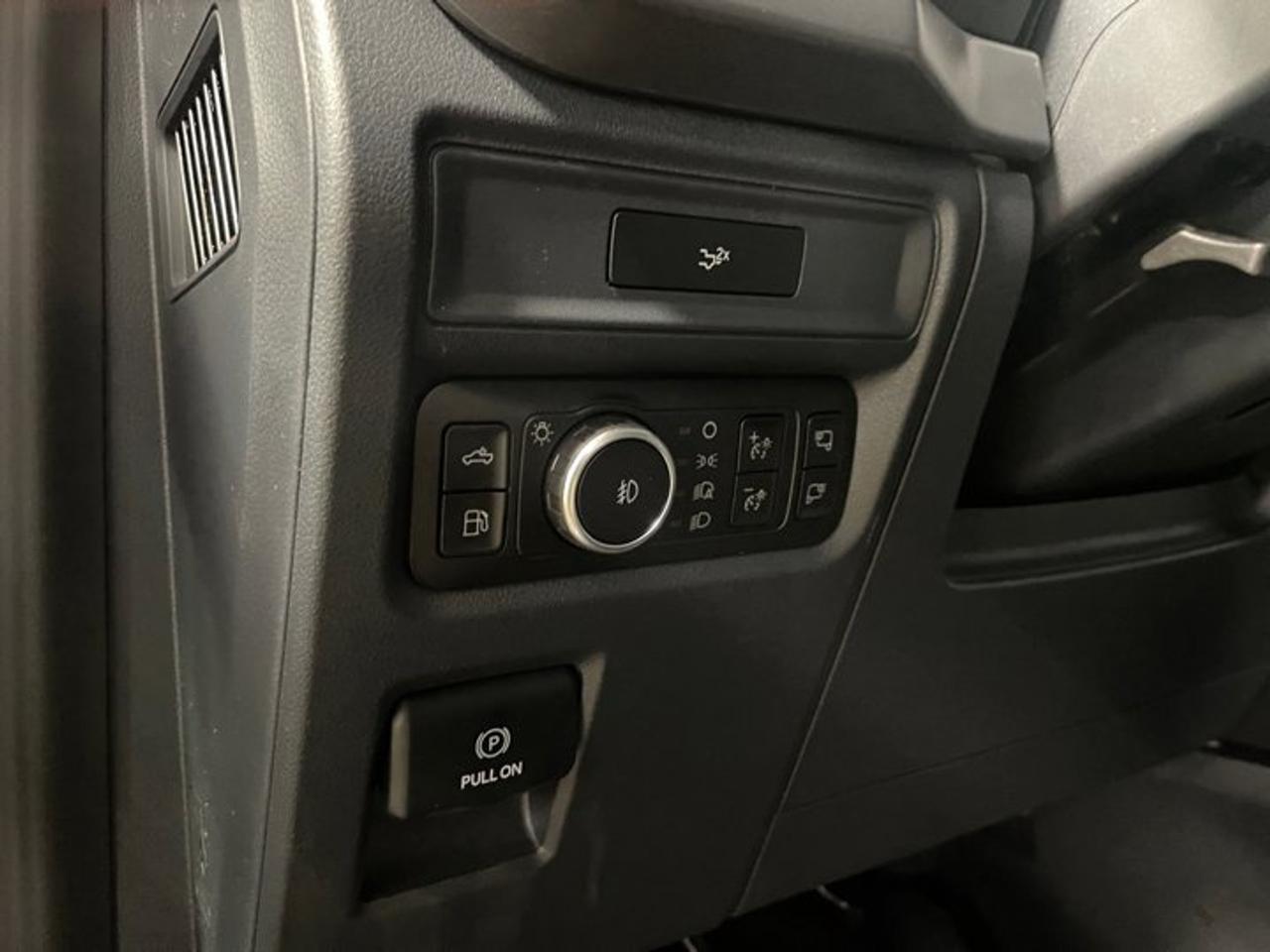 13767196