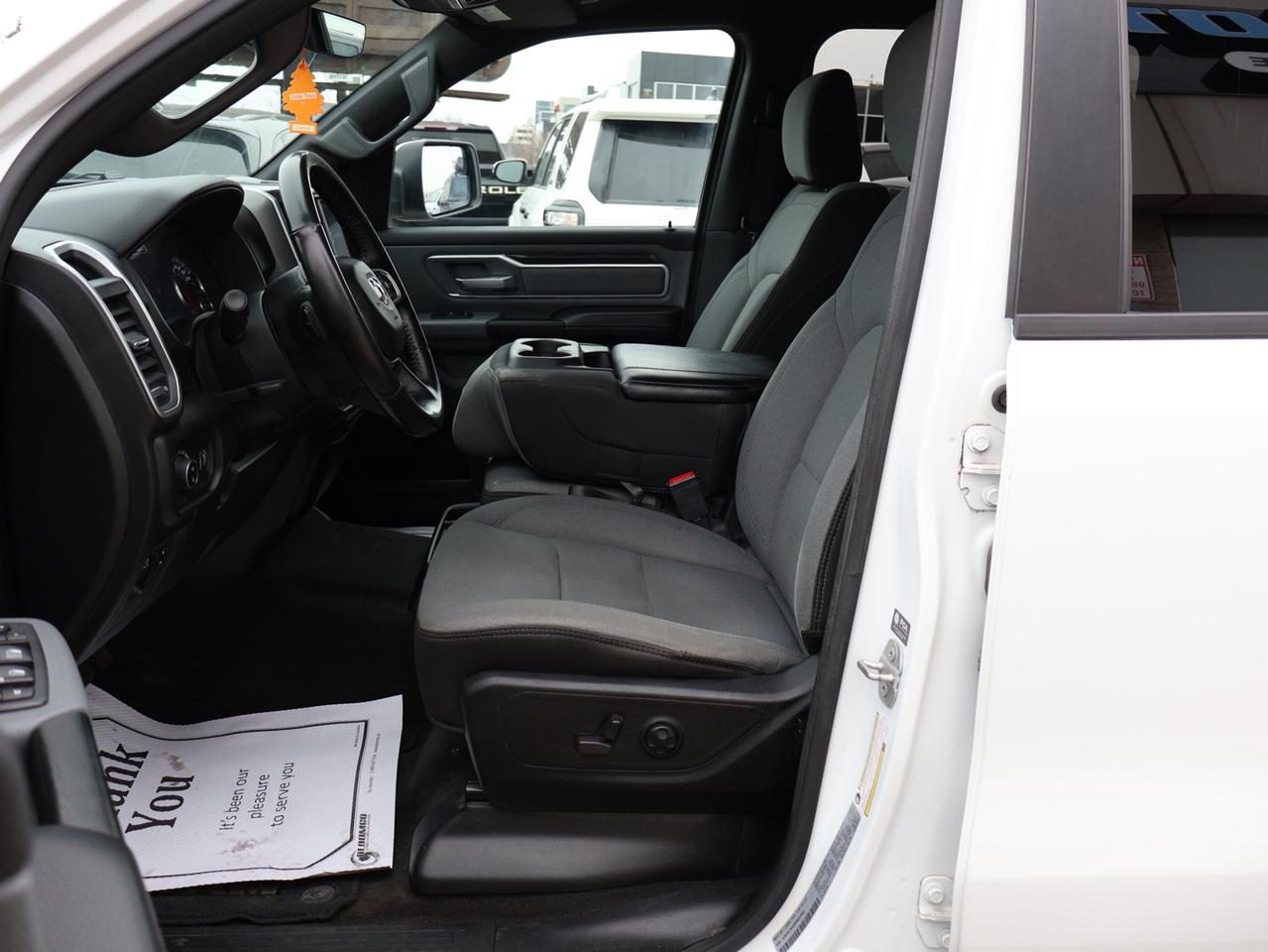 2021 RAM 1500 BIG HORN CREW 4WD CERTIFIED *1 OWNER*ACCIDENT FREE* CAMERA BLUETOOTH HEATED SEATS CRUISE ALLOYS Photo