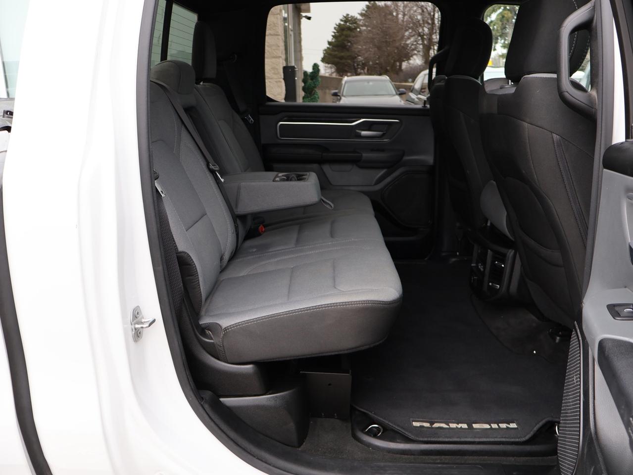 2021 RAM 1500 BIG HORN CREW 4WD CERTIFIED *1 OWNER*ACCIDENT FREE* CAMERA BLUETOOTH HEATED SEATS CRUISE ALLOYS Photo