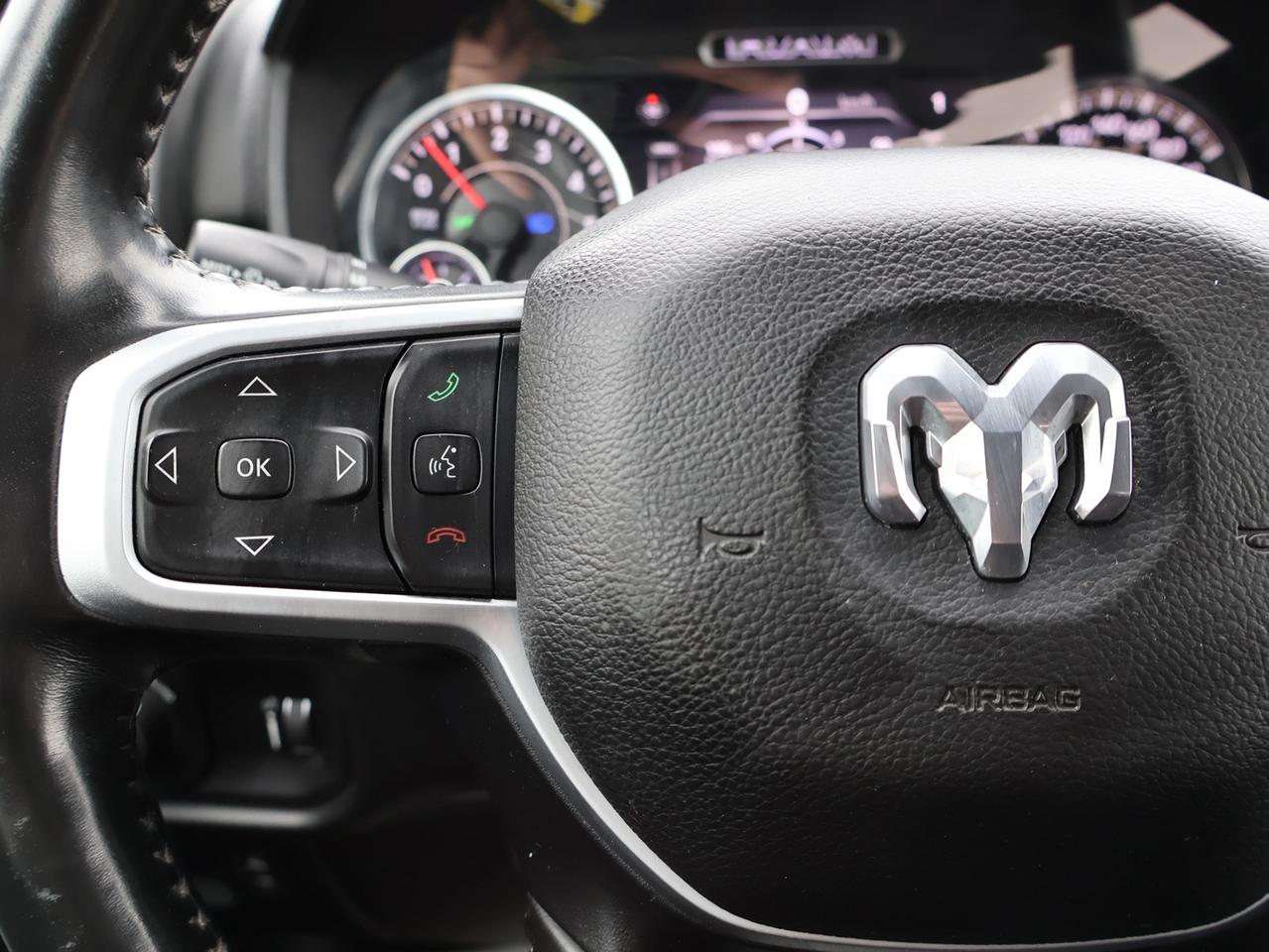 2021 RAM 1500 BIG HORN CREW 4WD CERTIFIED *1 OWNER*ACCIDENT FREE* CAMERA BLUETOOTH HEATED SEATS CRUISE ALLOYS Photo