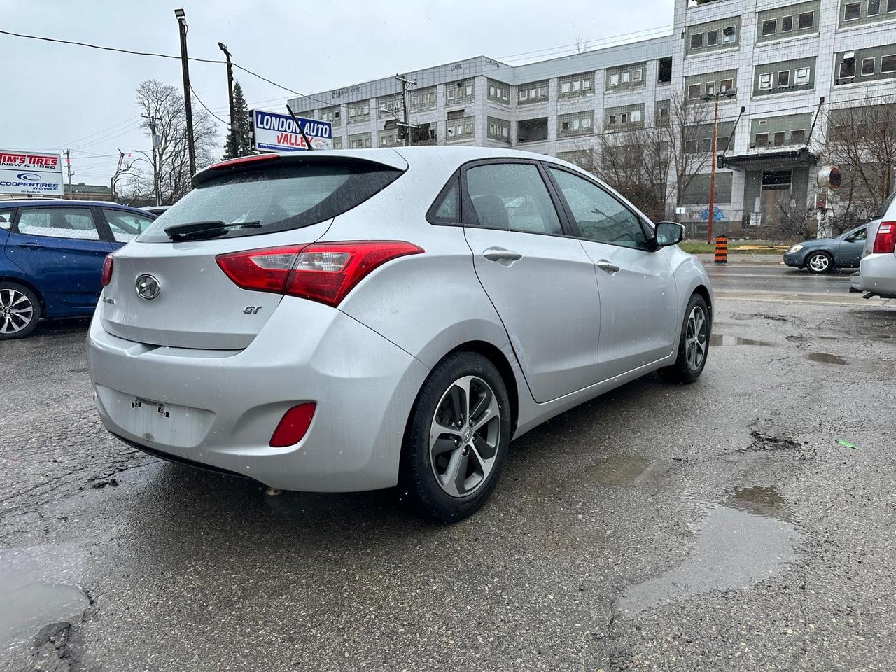 2016 Hyundai Elantra GT GLS Photo