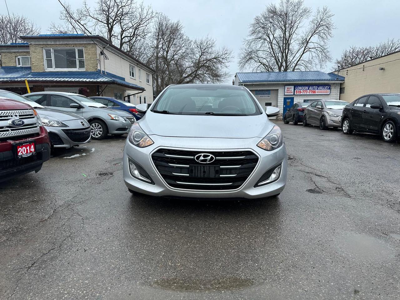 2016 Hyundai Elantra GT GLS Photo1
