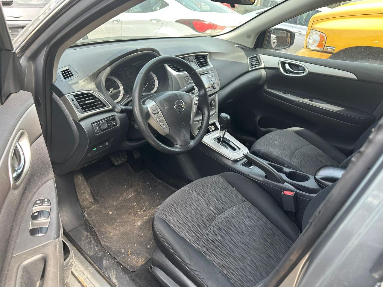 2014 Nissan Sentra SV Photo