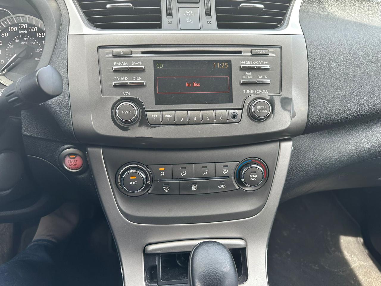 2014 Nissan Sentra SV Photo