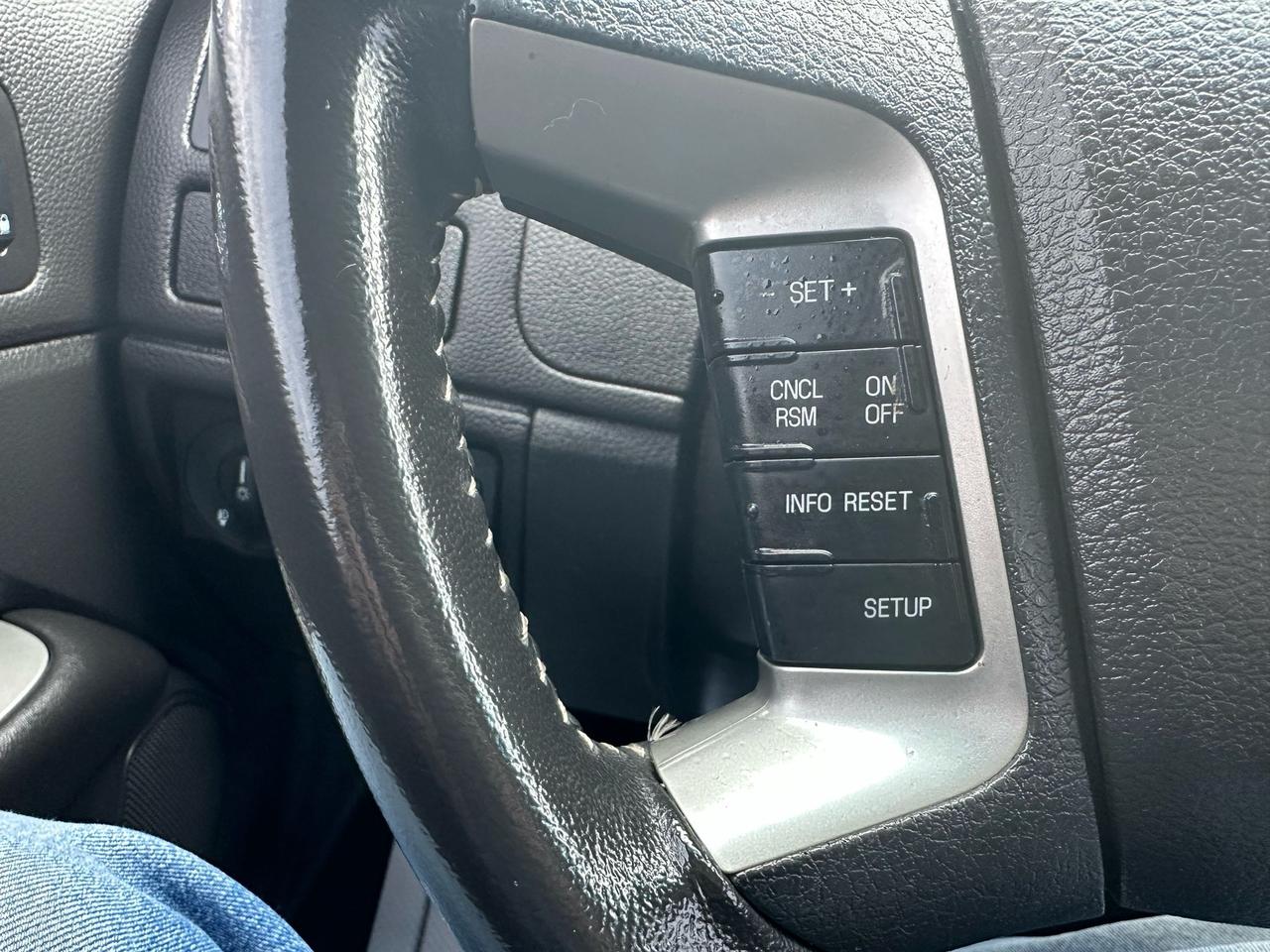 2011 Ford Fusion SEL Photo