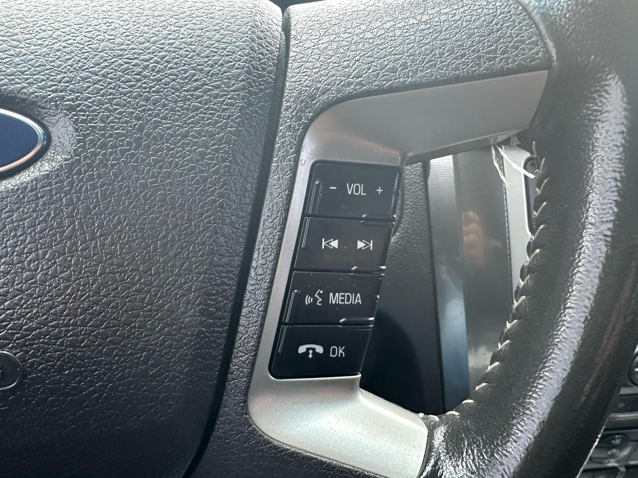 2011 Ford Fusion SEL Photo