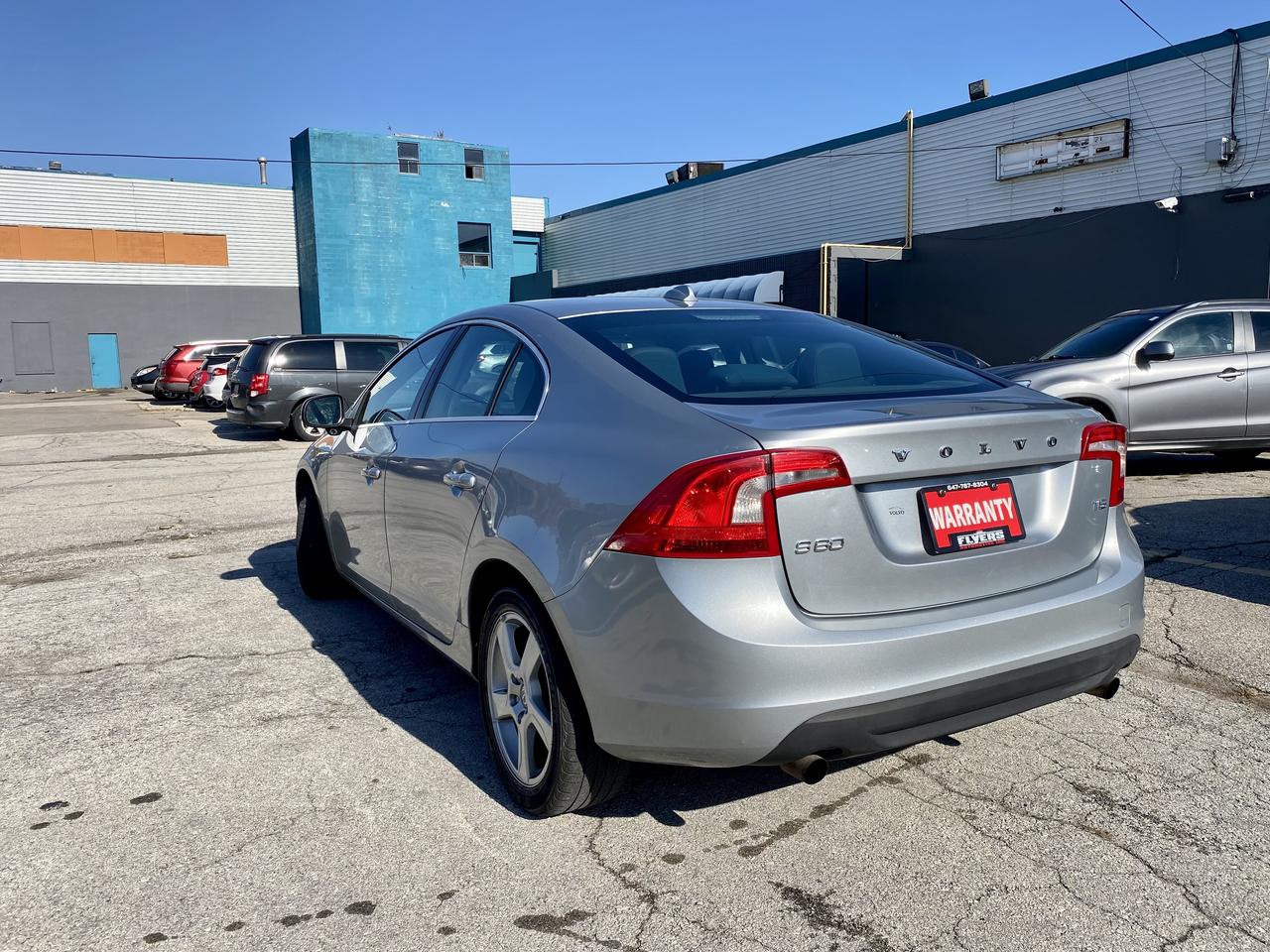 2012 Volvo S-60 T5 Photo2