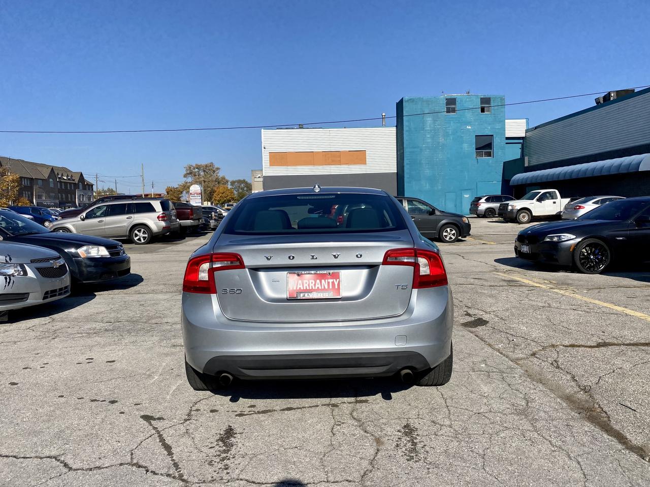 2012 Volvo S-60 T5 Photo