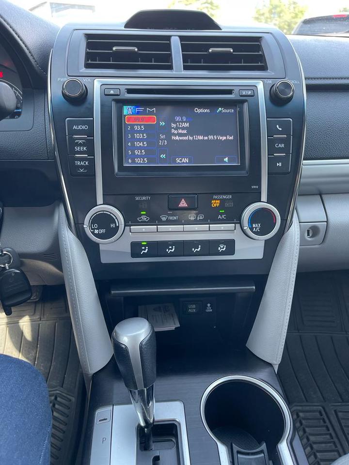 2012 Toyota Camry L Photo