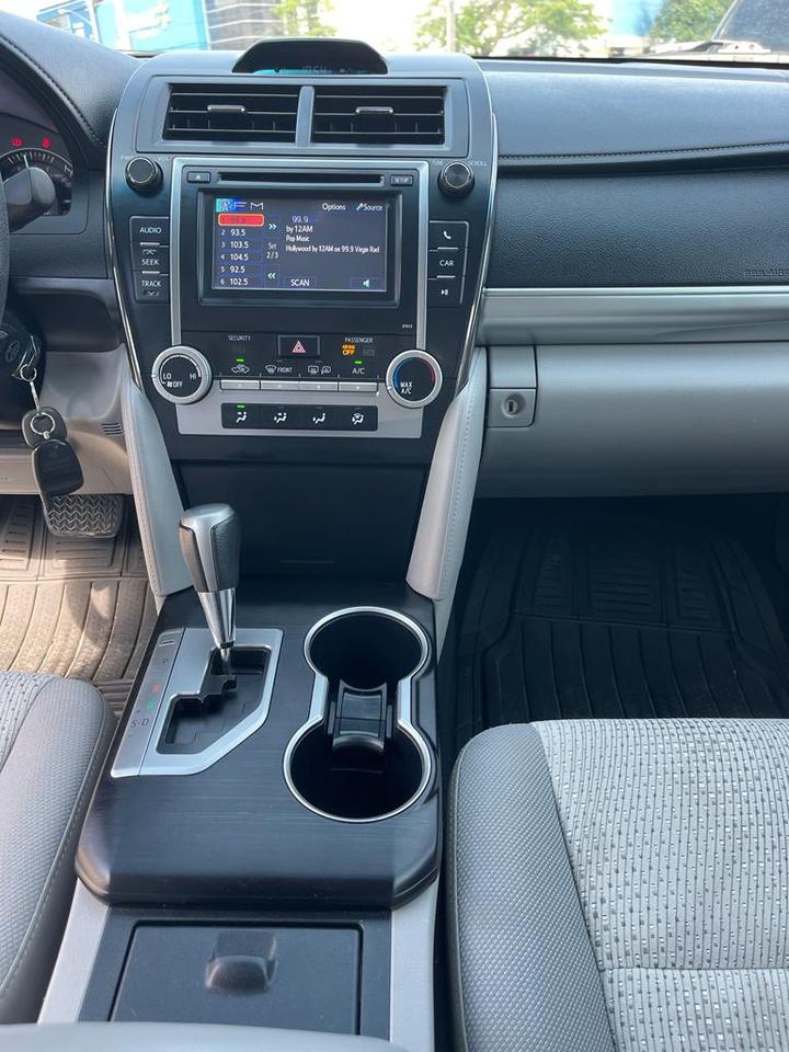 2012 Toyota Camry L Photo