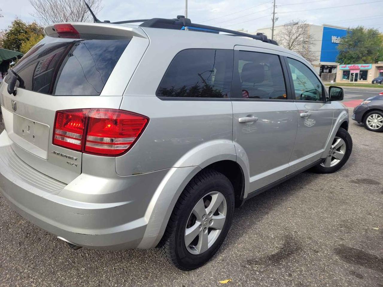 2010 Dodge Journey SXT Photo