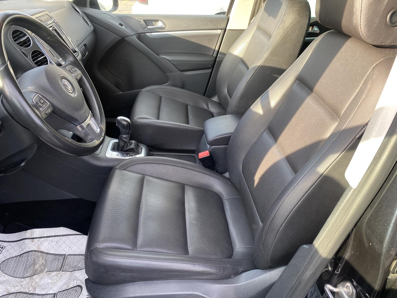 2017 Volkswagen Tiguan COMFORTLINE Photo3