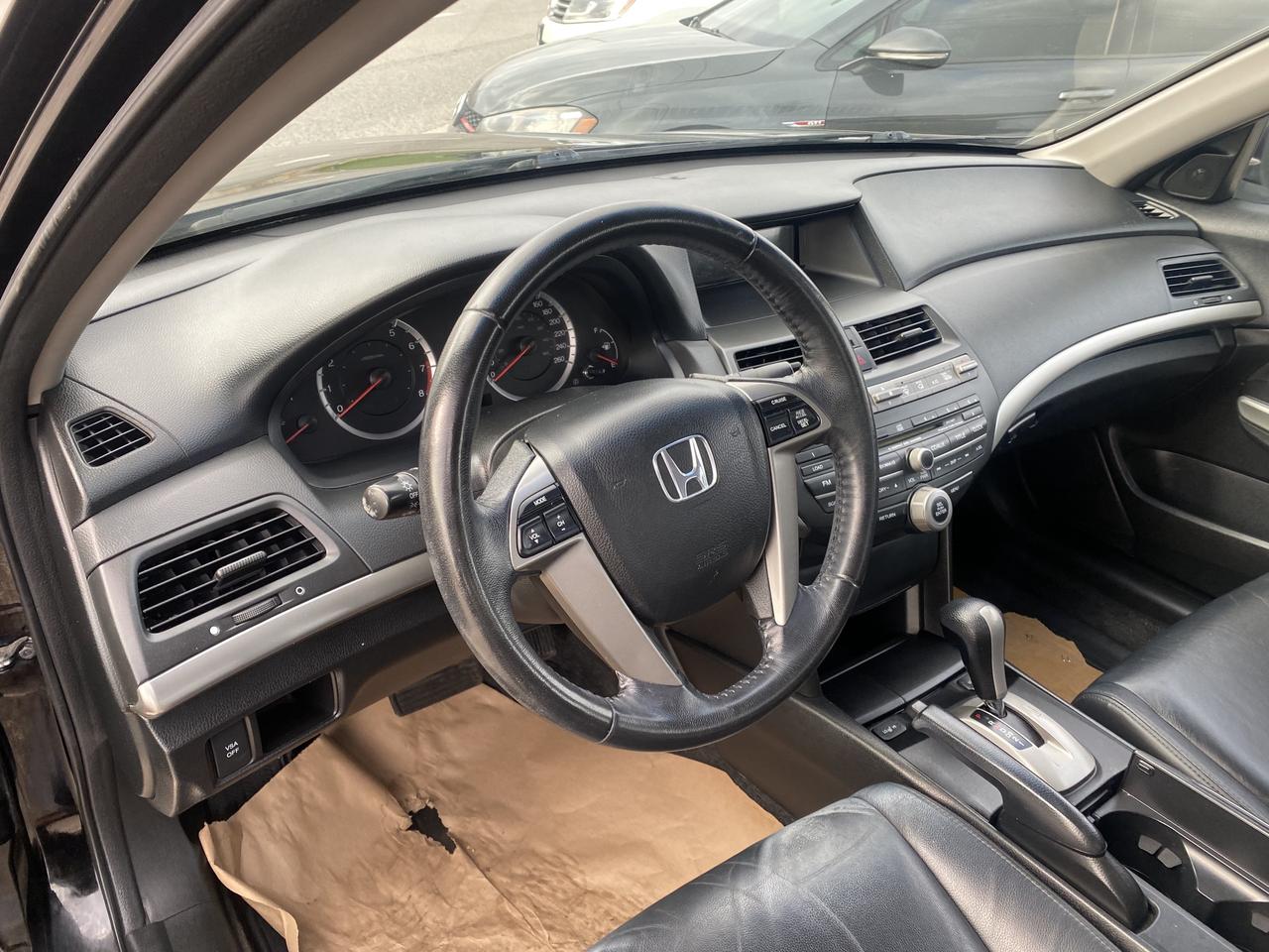 2010 Honda Accord EX-L Photo3