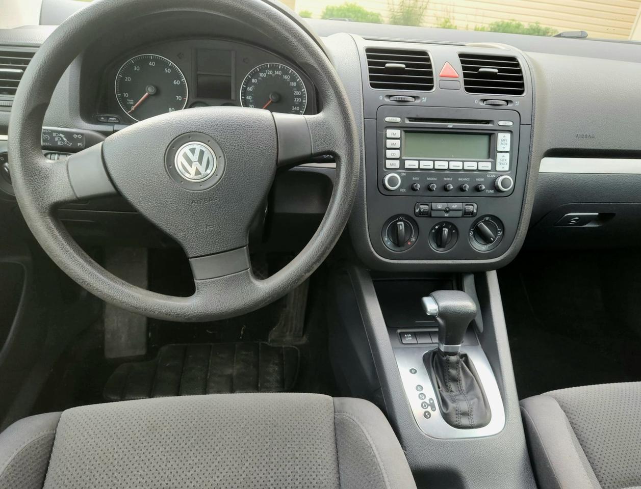 2008 Volkswagen Rabbit S Photo