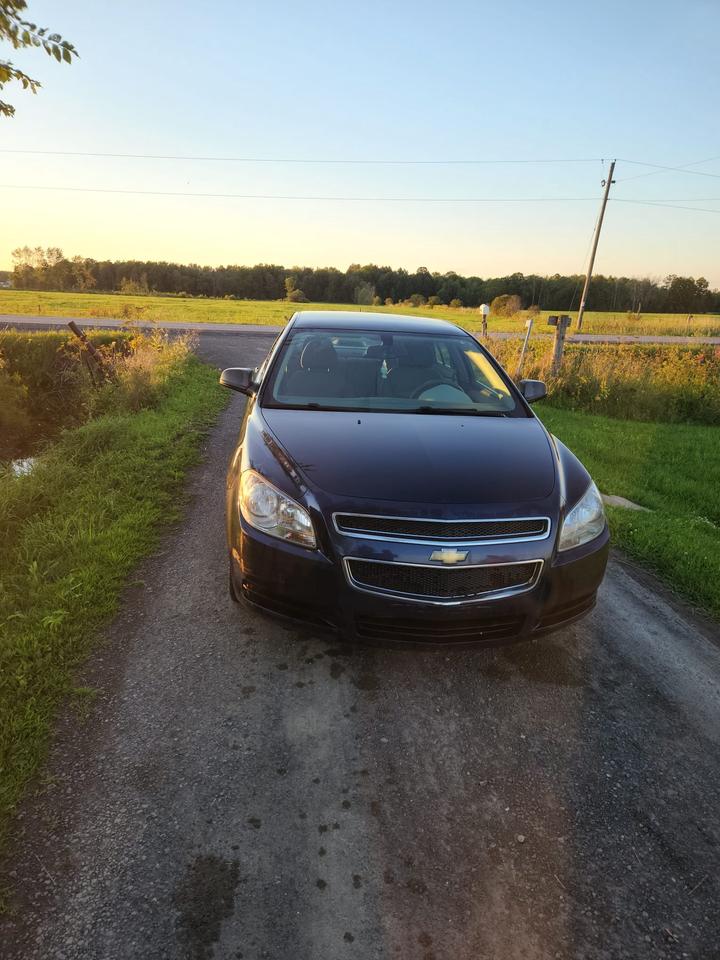 2011 Chevrolet Malibu LS Photo