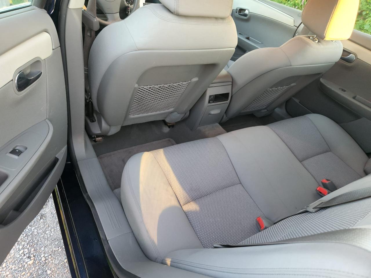 2011 Chevrolet Malibu LS Photo