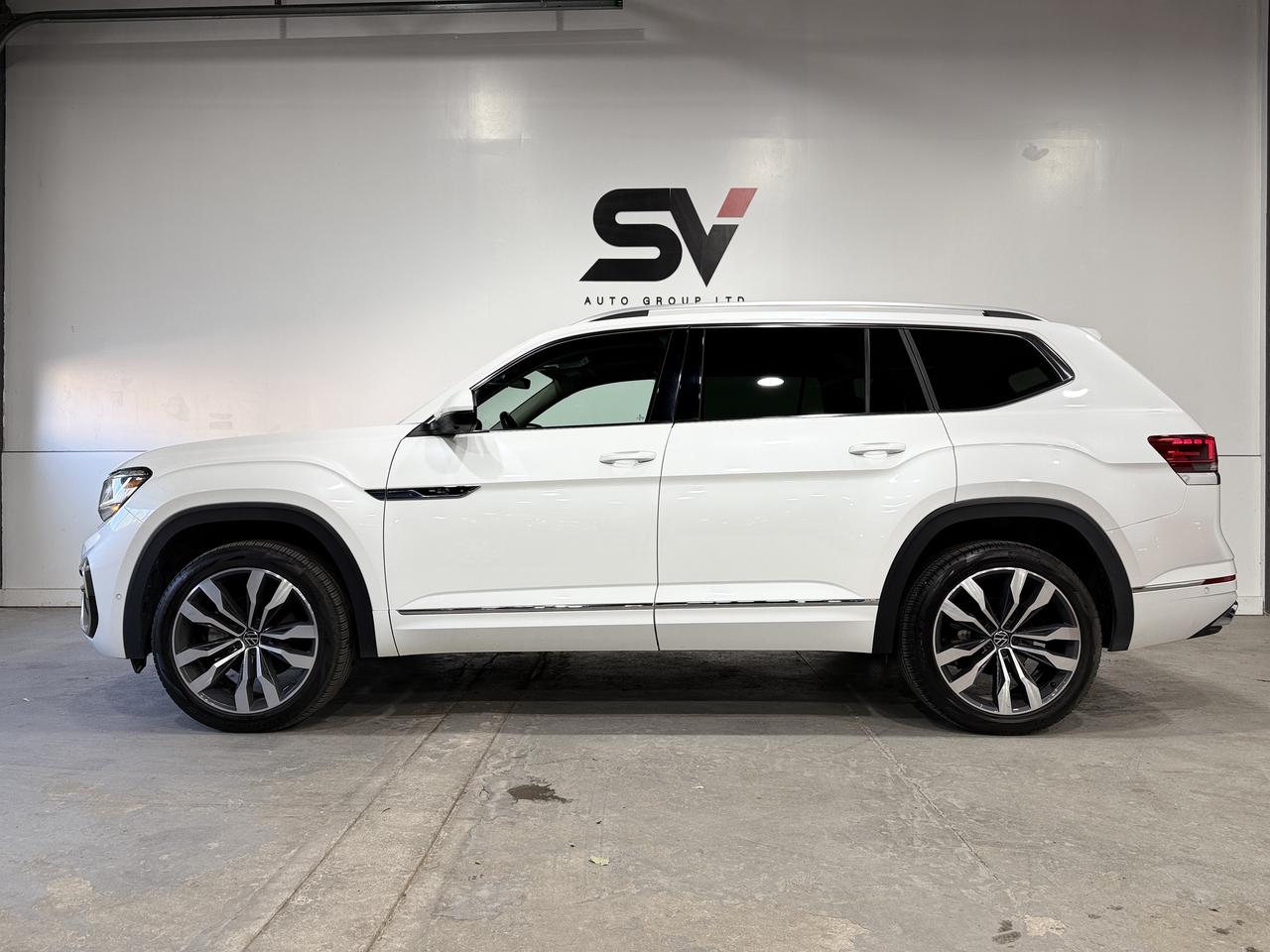 2023 Volkswagen Atlas EXECLINE Photo