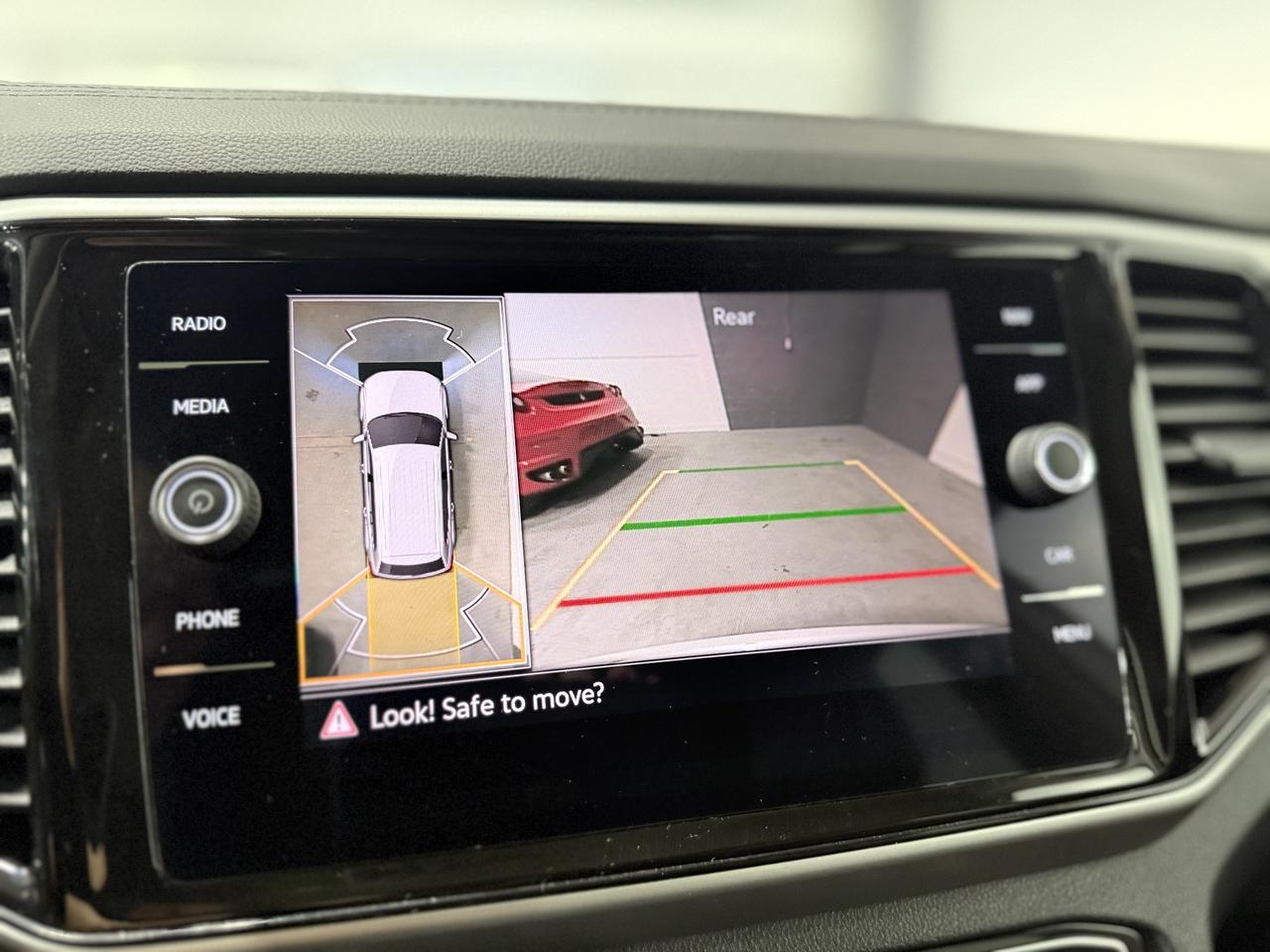 2023 Volkswagen Atlas EXECLINE Photo