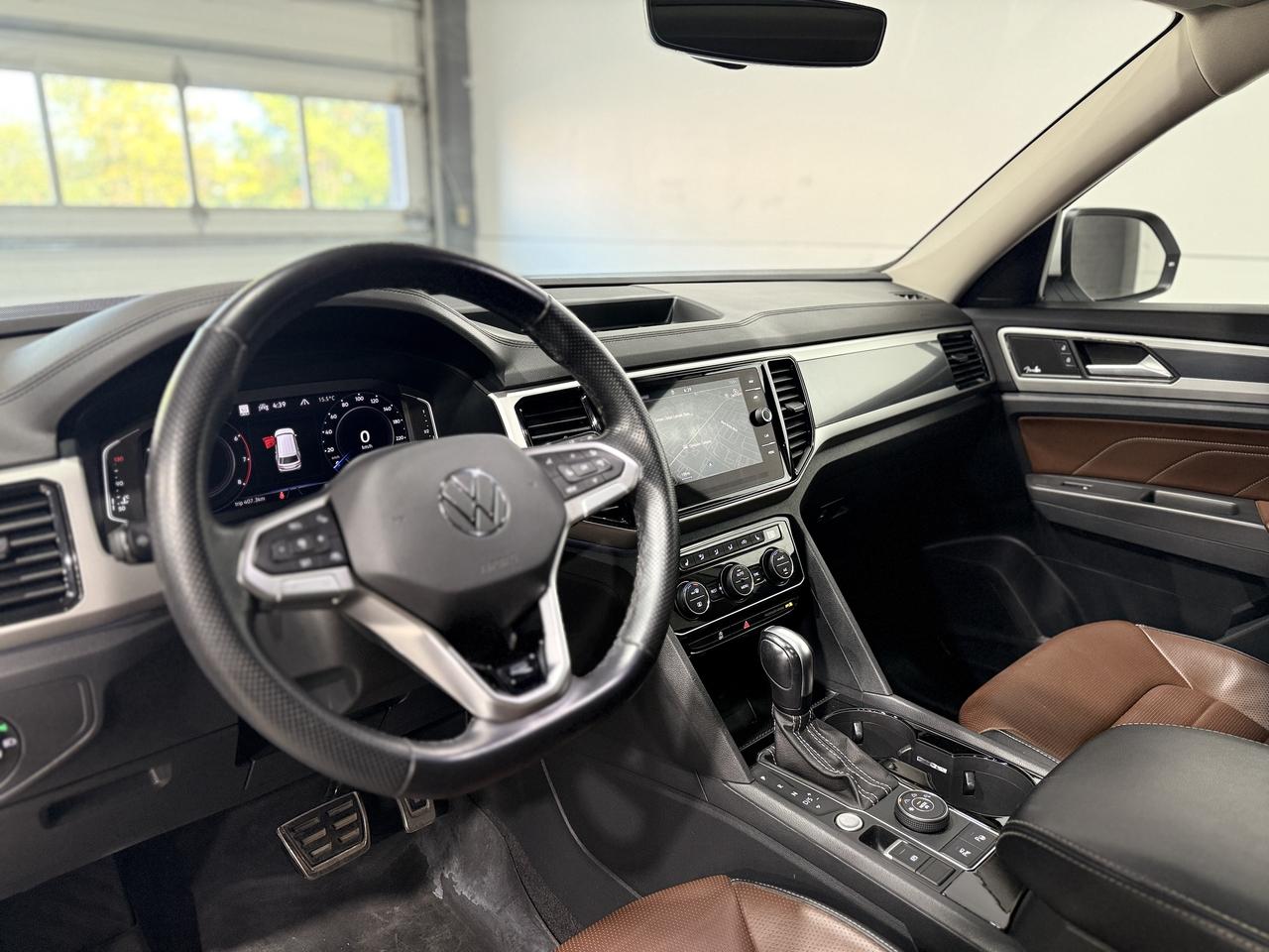 2023 Volkswagen Atlas EXECLINE Photo